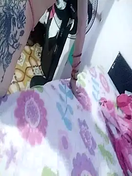 Stella Maris Chik online show from November 2, 2025, 4:50 am