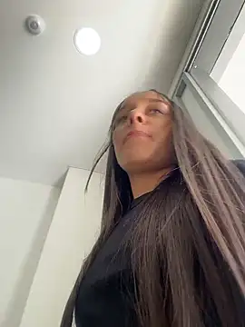 Brunettecollins05 online show from March 16, 2026, 8:22 pm