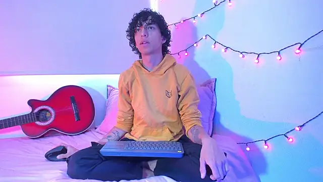 saint dark online show from December 21, 2025, 1:13 pm