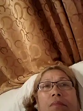 Cessi50 online show from November 12, 2025, 4:16 am