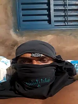 Snapshot of m-a-g-n-a-t-a chatting on February 20, 2026, 12:07 am m-a-g-n-a-t-a online show from February 20, 2026, 12:07 am