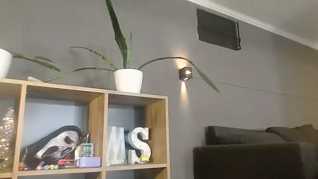 mickystrumia23 online show from November 10, 2025, 4:45 pm