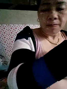 small-house123 online show from February 19, 2026, 11:01 pm