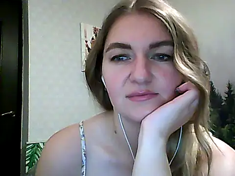 CandyOLimeX online show from November 17, 2025, 9:52 pm