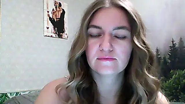 CandyOLimeX online show from November 30, 2025, 9:04 pm