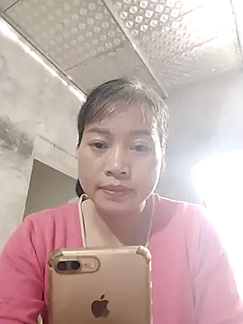 Kiuwi-omao online show from November 2, 2025, 7:24 am