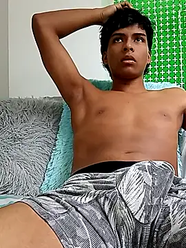 BM solmiko online show from November 5, 2025, 4:21 pm