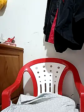 Snapshot of momo-ba chatting on November 1, 2025, 9:47 am momo-ba online show from November 1, 2025, 9:47 am