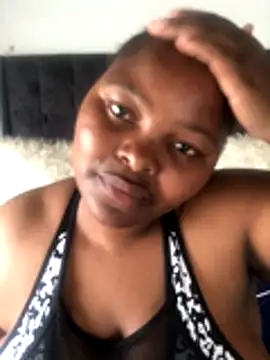 Snapshot of BustyyMiaxxx chatting on November 9, 2025, 12:42 pm BustyyMiaxxx online show from November 9, 2025, 12:42 pm