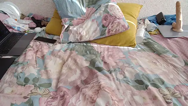 Snapshot of ksenia_444 chatting on February 9, 2026, 10:24 am ksenia 444 online show from February 9, 2026, 10:24 am