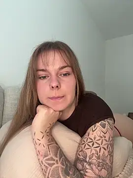 Snapshot of LisaFreierxx chatting on May 26, 2026, 12:25 pm LisaFreierxx online show from May 26, 2026, 12:25 pm