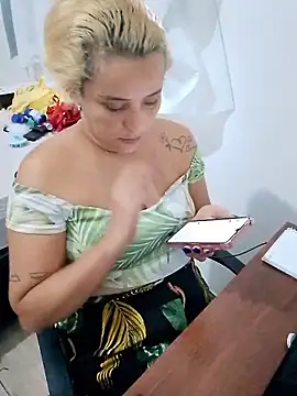 Snapshot of BIADELICIA1 chatting on January 18, 2026, 12:30 pm BIADELICIA1 online show from January 18, 2026, 12:30 pm