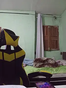 BIADELICIA1 online show from April 15, 2026, 9:04 am