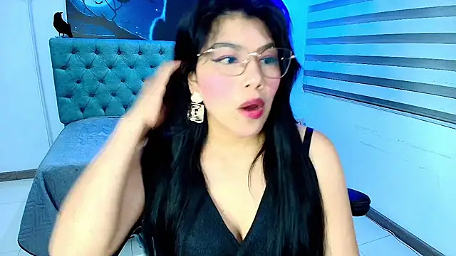 EsmeraldaChantre online show from November 11, 2025, 11:38 am