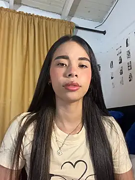 Snapshot of Milleradhara24 chatting on July 12, 2026, 12:11 am Milleradhara24 online show from July 12, 2026, 12:11 am