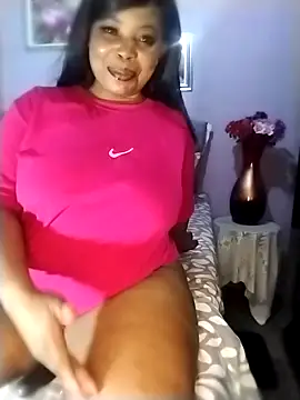 Belinder003 online show from December 5, 2025, 8:50 pm