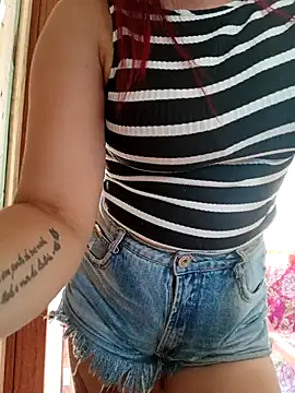 Snapshot of ruiviinhaah chatting on February 28, 2026, 5:45 pm ruiviinhaah online show from February 28, 2026, 5:45 pm