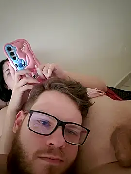 Snapshot of Purple_Mario chatting on February 14, 2026, 8:20 pm Purple Mario online show from February 14, 2026, 8:20 pm