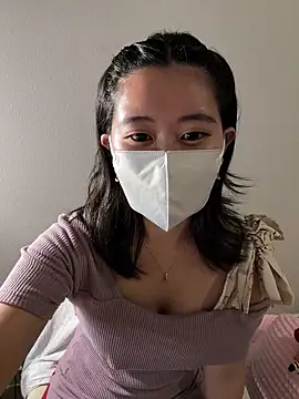 -Amane-ch online show from November 5, 2025, 5:10 am