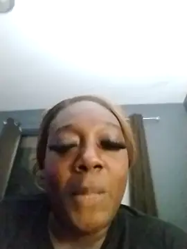 BiancaClarkson online show from November 12, 2025, 11:52 pm