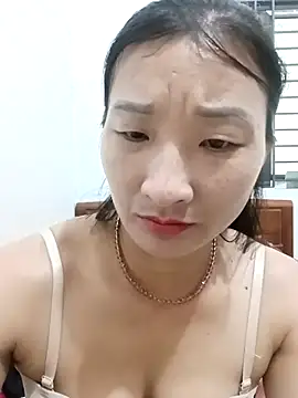 wees-lind online show from November 11, 2025, 3:12 am