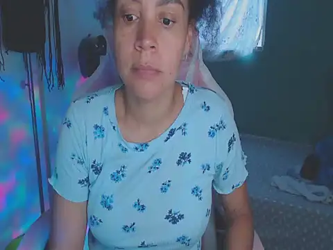 shayna cute online show from July 19, 2026, 11:01 pm