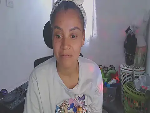 shayna cute online show from May 27, 2026, 8:27 pm