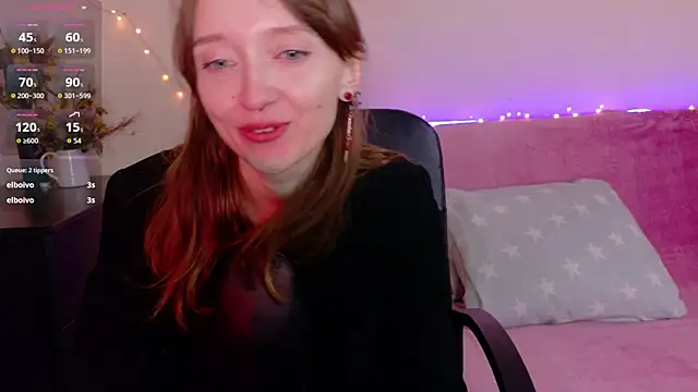 TinyMuse  online show from November 18, 2025, 6:22 pm