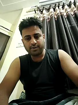 Snapshot of ITZ_GURU chatting on November 22, 2025, 5:39 am ITZ GURU online show from November 22, 2025, 5:39 am