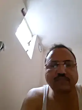 suraj696 online show from November 25, 2025, 3:07 am