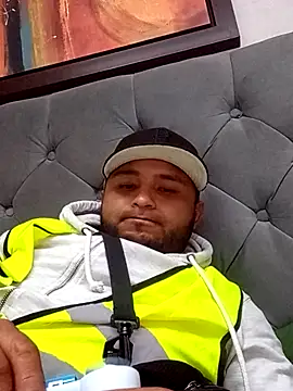 KARNEs24666 online show from February 17, 2026, 5:54 pm