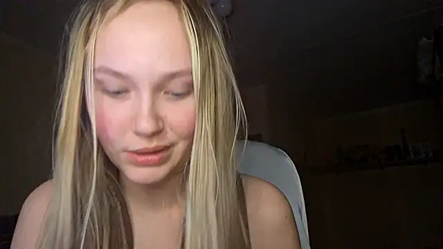 Snapshot of KarinRobertson chatting on March 2, 2026, 4:03 pm KarinRobertson online show from March 2, 2026, 4:03 pm