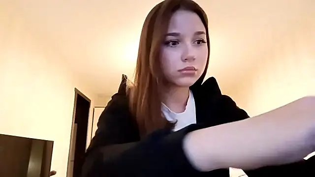 Snapshot of CorinneNewbert chatting on November 17, 2025, 2:10 pm CorinneNewbert online show from November 17, 2025, 2:10 pm