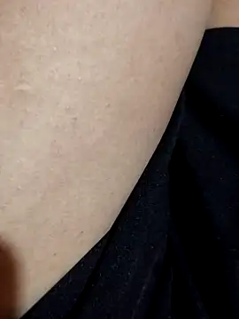 Ye n online show from November 10, 2025, 11:32 pm