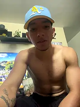 Snapshot of johnvixx chatting on November 23, 2025, 4:33 am johnvixx online show from November 23, 2025, 4:33 am