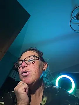 Snapshot of Angel-LinaX chatting on March 6, 2026, 11:33 pm Angel-LinaX online show from March 6, 2026, 11:33 pm