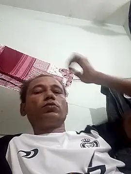 Snapshot of Najirhossain72 chatting on January 16, 2026, 8:13 pm Najirhossain72 online show from January 16, 2026, 8:13 pm