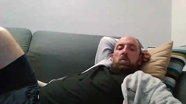Snapshot of luca_beech88 chatting on May 12, 2026, 6:03 pm luca beech88 online show from May 12, 2026, 6:03 pm