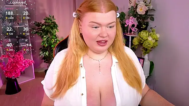 Snapshot of AriettaHeart chatting on July 16, 2026, 4:26 pm AriettaHeart online show from July 16, 2026, 4:26 pm