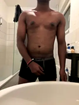 Snapshot of Unga30 chatting on November 7, 2025, 10:35 pm Unga30 online show from November 7, 2025, 10:35 pm