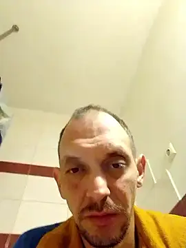 Yraaaar online show from November 7, 2025, 6:12 pm