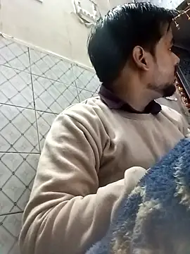 naughtyboyjii online show from January 13, 2026, 10:41 am