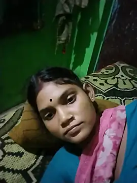 Jooli cuty online show from August 4, 2026, 4:44 pm