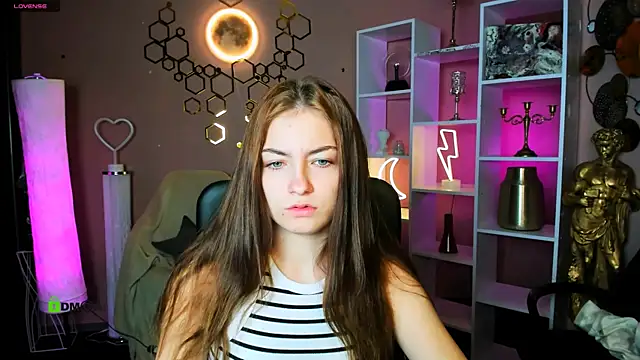 Snapshot of baby_hotte chatting on November 25, 2025, 6:47 am baby hotte online show from November 25, 2025, 6:47 am