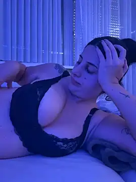 jojoa23 online show from February 20, 2026, 1:46 pm