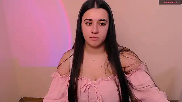 Snapshot of AlinaDoll_ chatting on February 17, 2026, 8:55 am AlinaDoll online show from February 17, 2026, 8:55 am