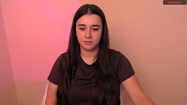 Snapshot of AlinaDoll_ chatting on February 11, 2026, 8:14 am AlinaDoll online show from February 11, 2026, 8:14 am