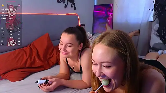 LauriePerez online show from February 11, 2026, 7:52 am