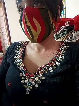 Snapshot of Tamil_White_Rose chatting on January 18, 2026, 9:56 am Tamil White Rose online show from January 18, 2026, 9:56 am