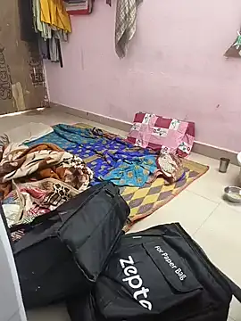 Snapshot of Lailamajnu1996 chatting on February 16, 2026, 4:55 am Lailamajnu1996 online show from February 16, 2026, 4:55 am